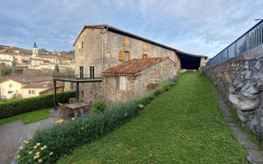 Maison hauteurs de Montbrison 8 pièces 206m²