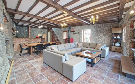 Maison 4 pièces 140m² Perigneux