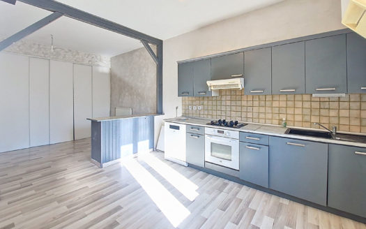 Maison Amberieu En Bugey 5 pièce(s) 119 m2