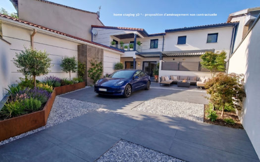 Maison de 5 pièces 197m² à vendre à SURY LE COMTAL