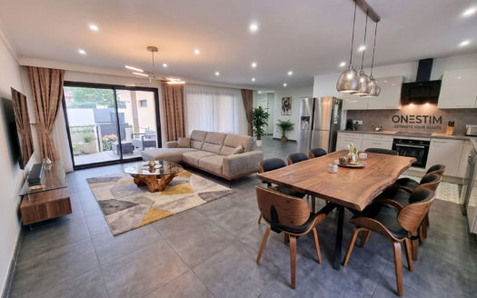 Maison de 5 pièces 197m² à vendre à SURY LE COMTAL