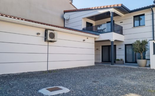 Maison de 5 pièces 197m² à vendre à SURY LE COMTAL